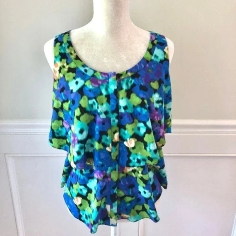 Cynthia Steffe Watercolor Floral Tiered Blouse S